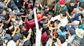 Menteri Pertahanan Prabowo Subianto meresmikan sembilan titik sumber air bersih. (Instagram.com/@prabowo)