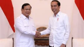 Calon Presiden No Urut 02, Prabowo Subianto bersama Presiden Jokowi. (Dok. Presidenri.go.id)