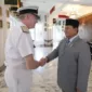 Menteri Pertahanan RI Prabowo Subianto menerima kunjungan kehormatan dari Panglima Angkatan Bersenjata Inggris/Chief of the Defence Staff of the United Kingdom, Admiral Sir Tony Radakin. (Dok. Tim Media Prabowo Subianto)