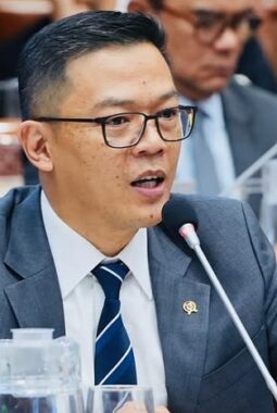 Insiden Pesawat Jeju Air Meledak di Bandara Korea Selatan, Menlu Sugiono Sampaikan Ucapan Belasungkawa