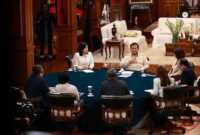 Presiden Prabowo mengundang 7 jurnalis kawakan untuk berbincang on the record di perpustakaan pribadinya. Instagram.com @Prabowo)